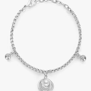 Chic Silver Bracelet with Pearl Accent